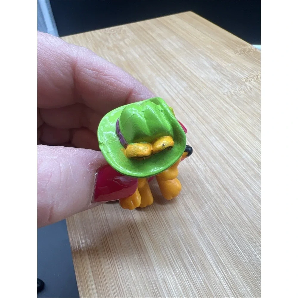 1981 Garfield the Cat Safari Figure Driver Green Hat PVC Vintage Toy